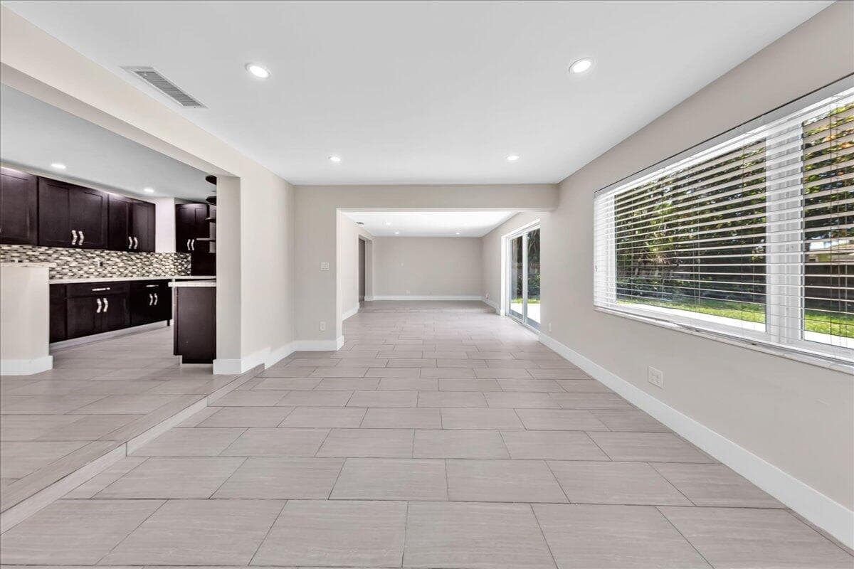 611 N Highland Drive, Hollywood, FL 33021 — photo 15 of 36