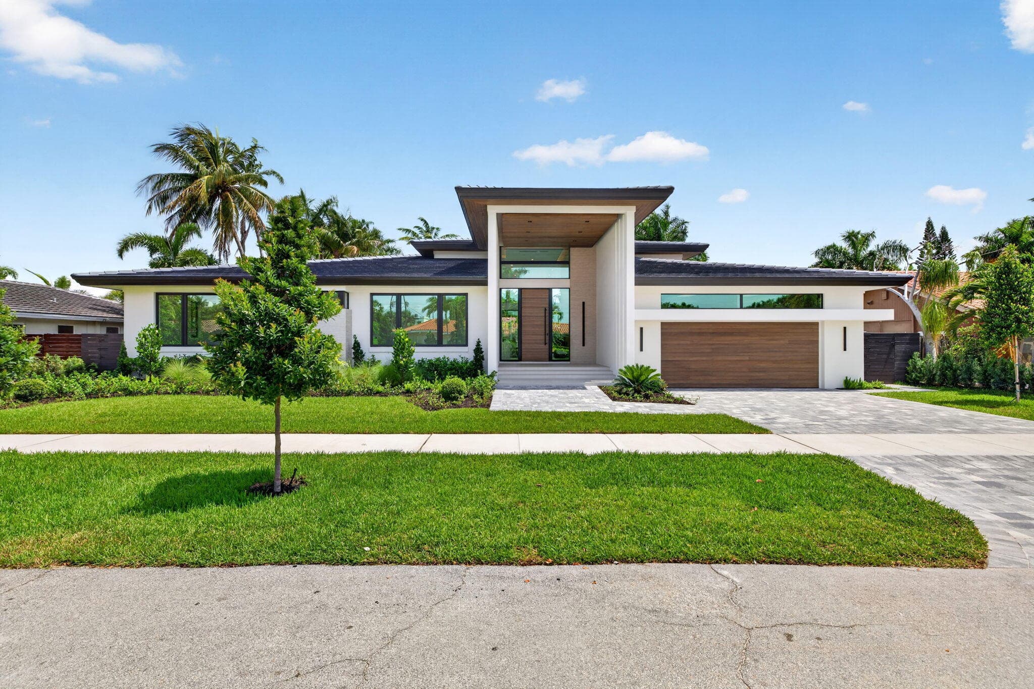2717 NE 33rd Street, Fort Lauderdale, FL 33306 — photo 9 of 56