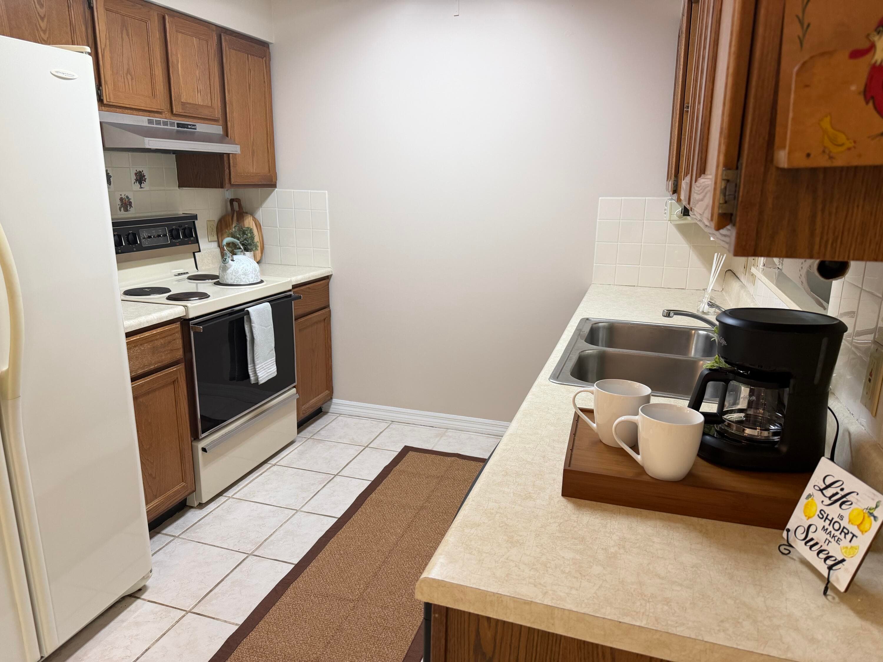 8745 24th Street, Vero Beach, FL 32966 — photo 10 of 55