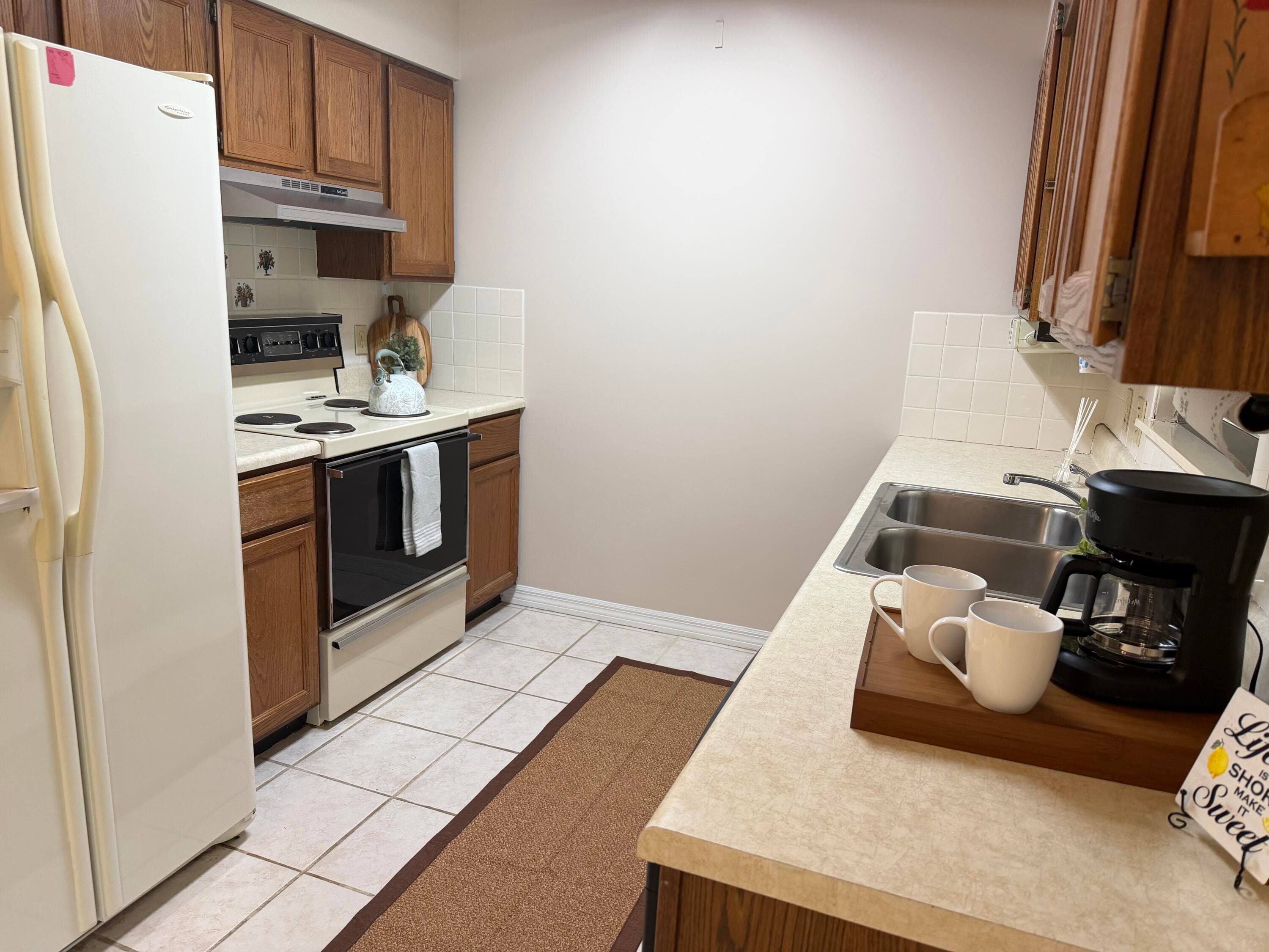 8745 24th Street, Vero Beach, FL 32966 — photo 12 of 55