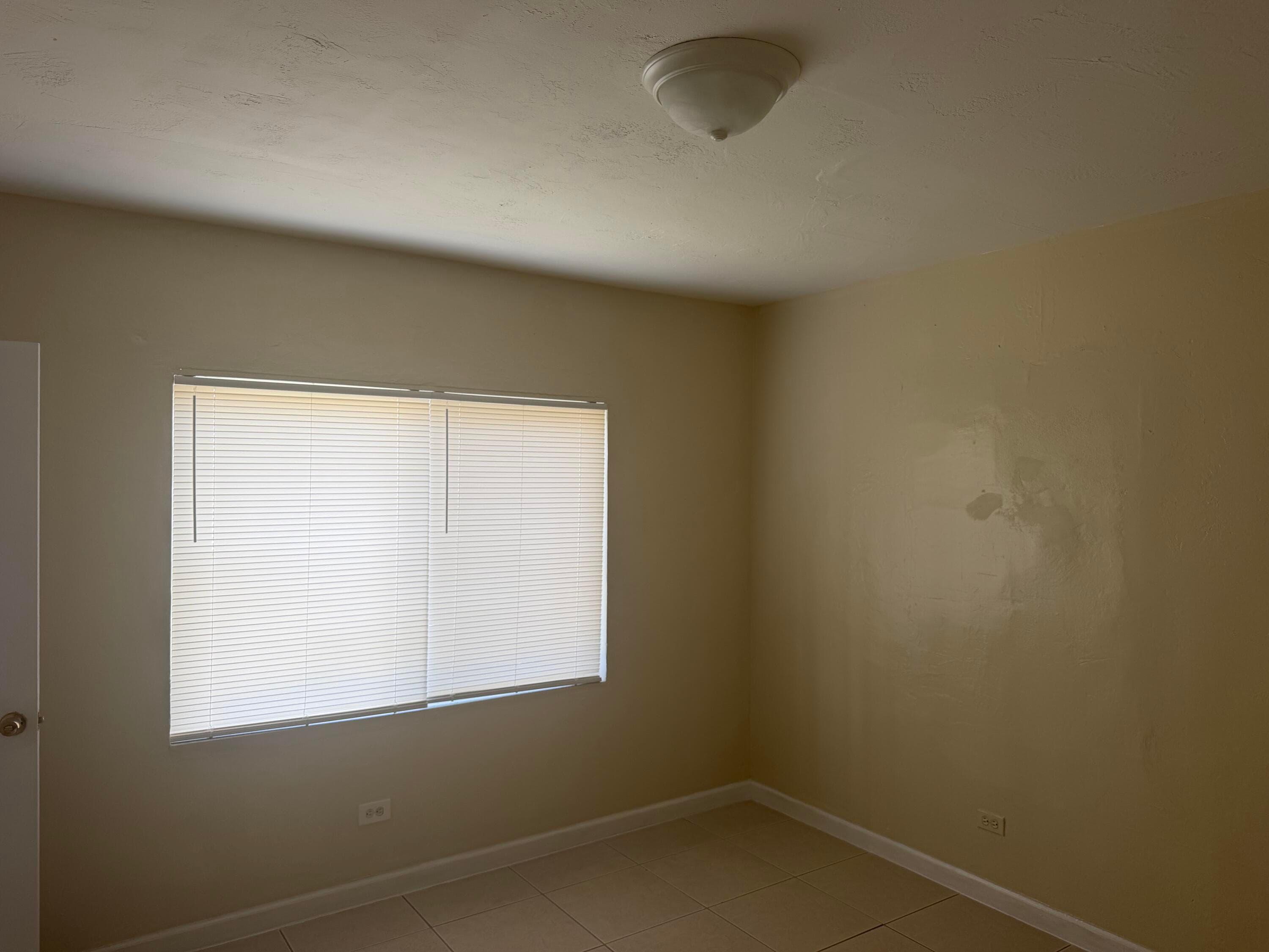 7803 NW 8th Avenue, Miami, FL 33150 — photo 8 of 23