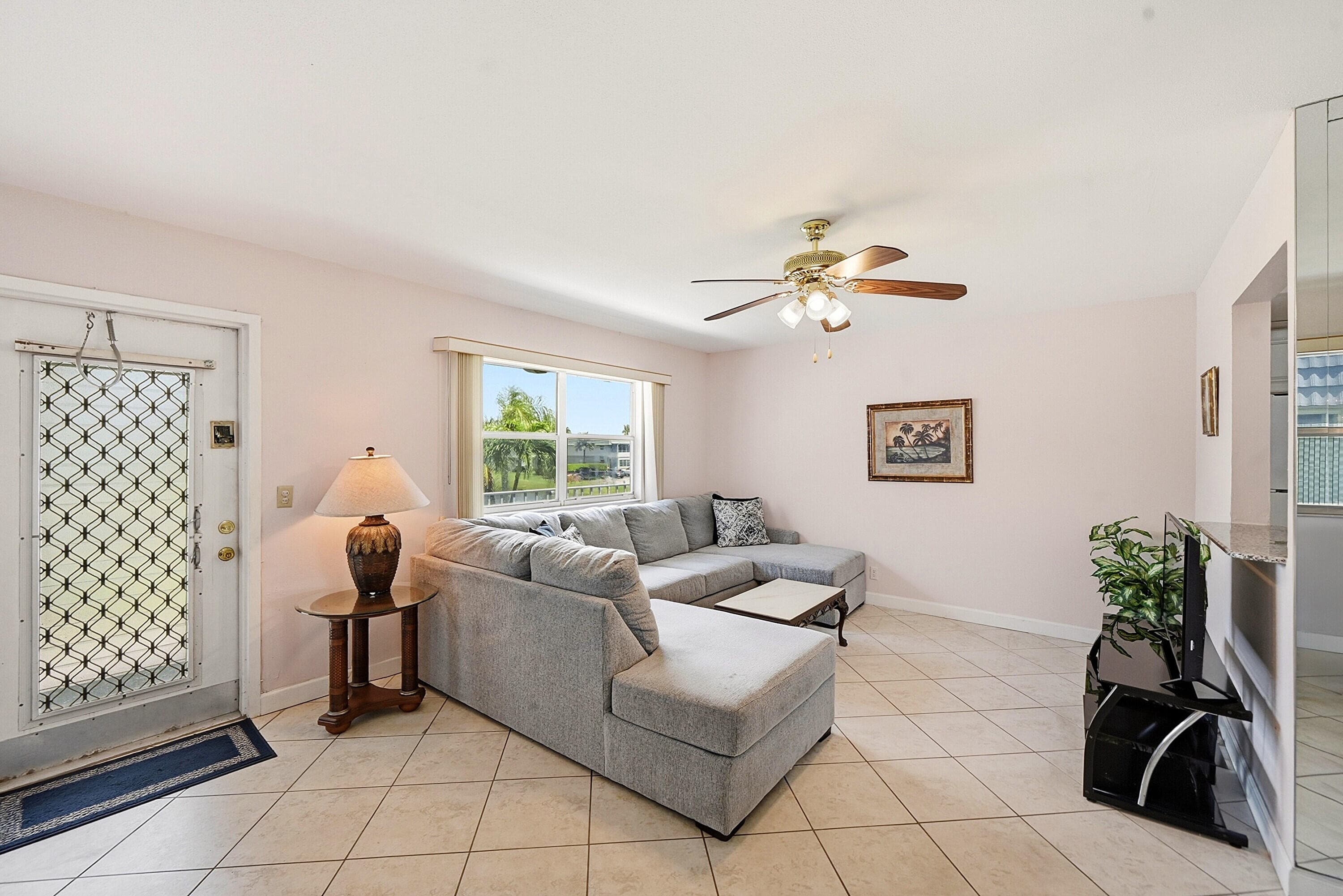 383 Saxony Trail, Delray Beach, FL 33446 — photo 6 of 22