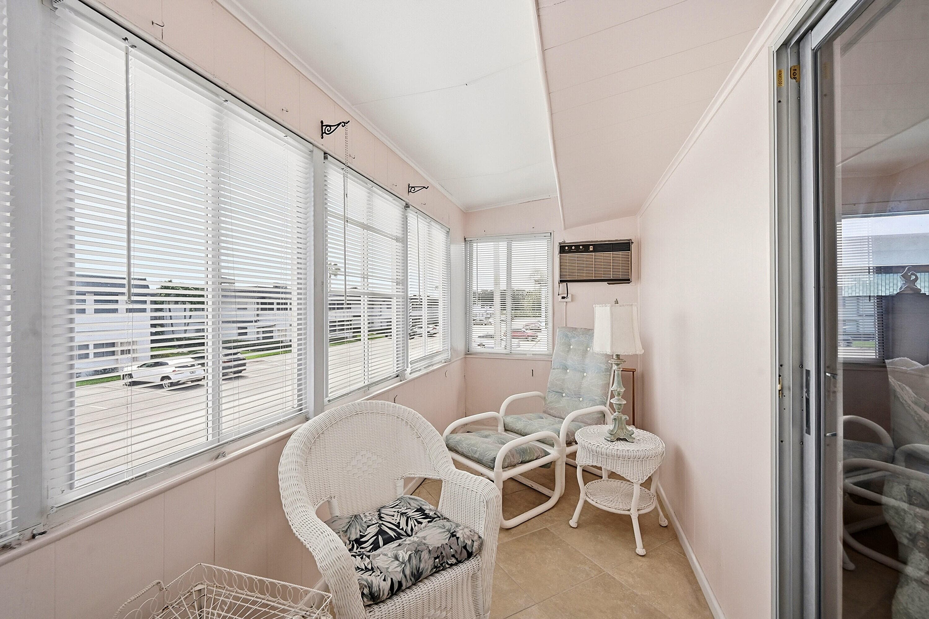 383 Saxony Trail, Delray Beach, FL 33446 — photo 15 of 22