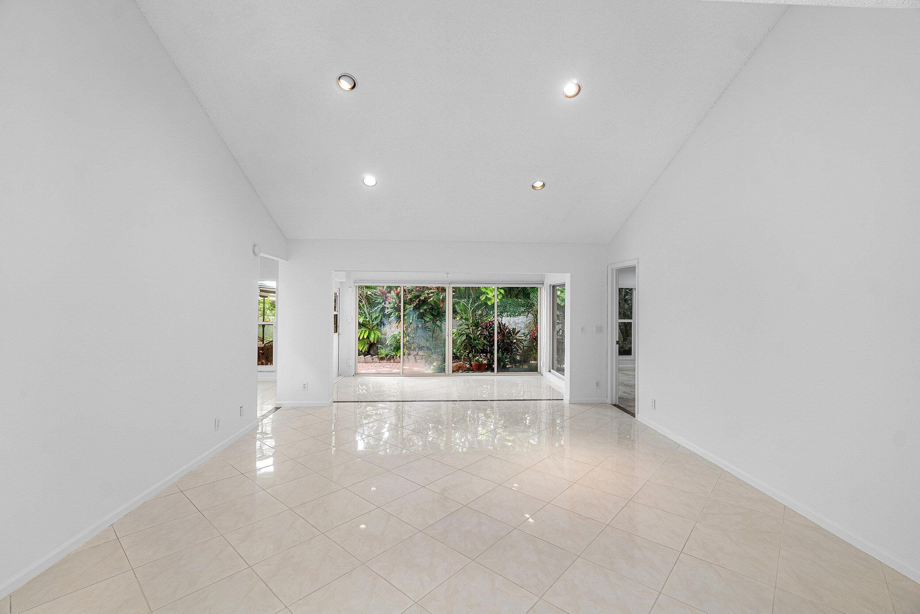 5635 Kiowa Circle, Boynton Beach, FL 33437 — photo 17 of 52