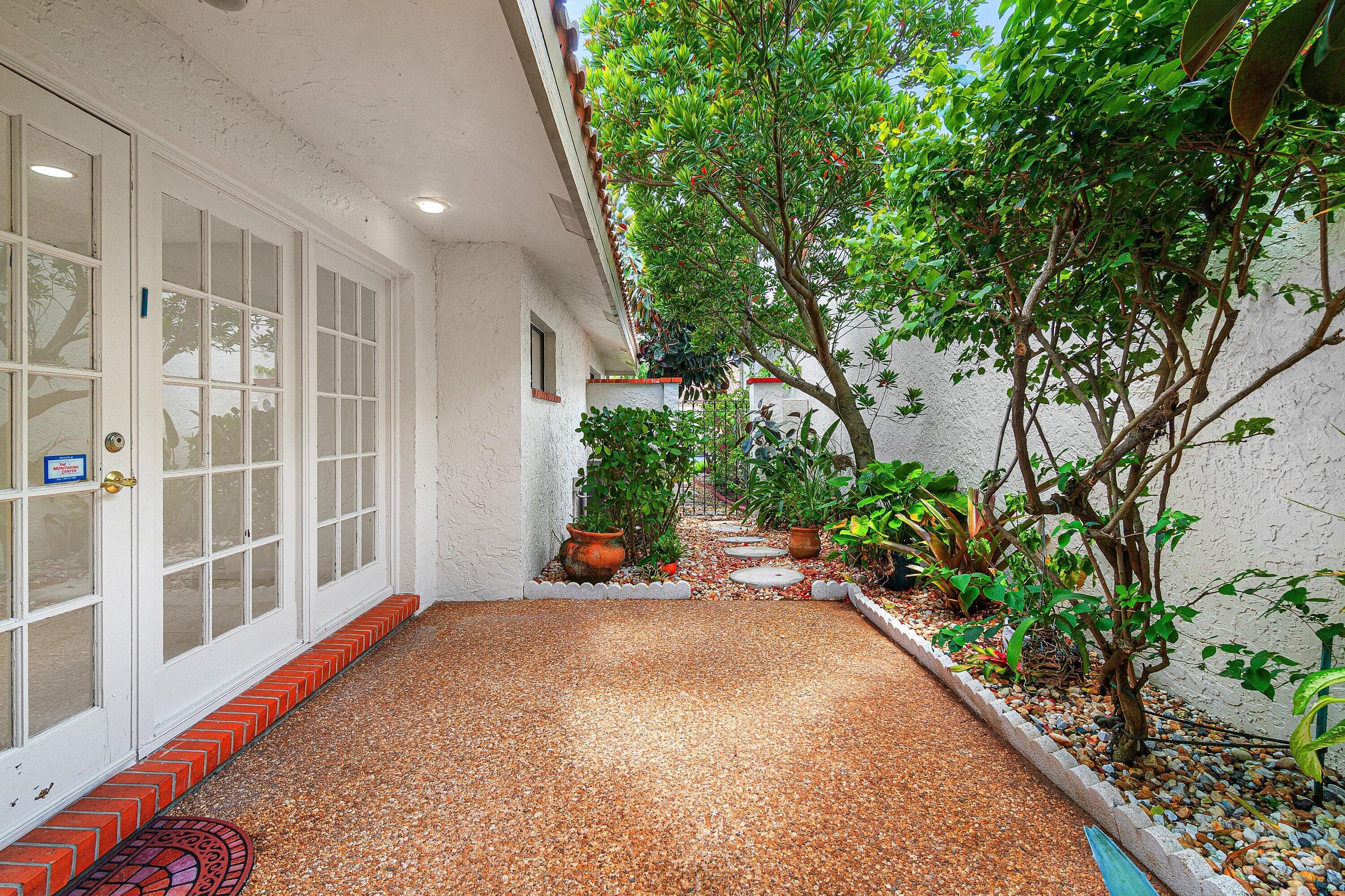5635 Kiowa Circle, Boynton Beach, FL 33437 — photo 37 of 52