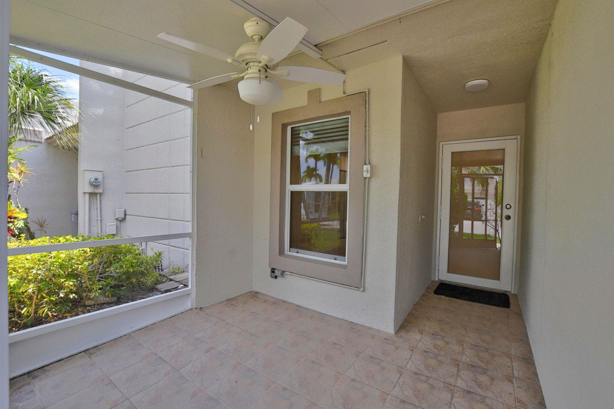 9095 Flynn Circle 6, Boca Raton, FL 33496 — photo 5 of 52