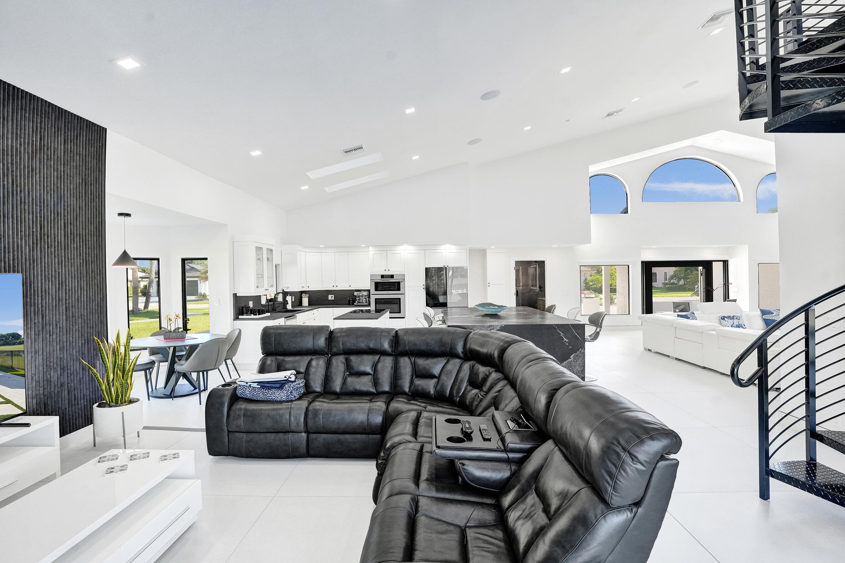 10818 River Glenn Drive, Boca Raton, FL 33428 — photo 16 of 71