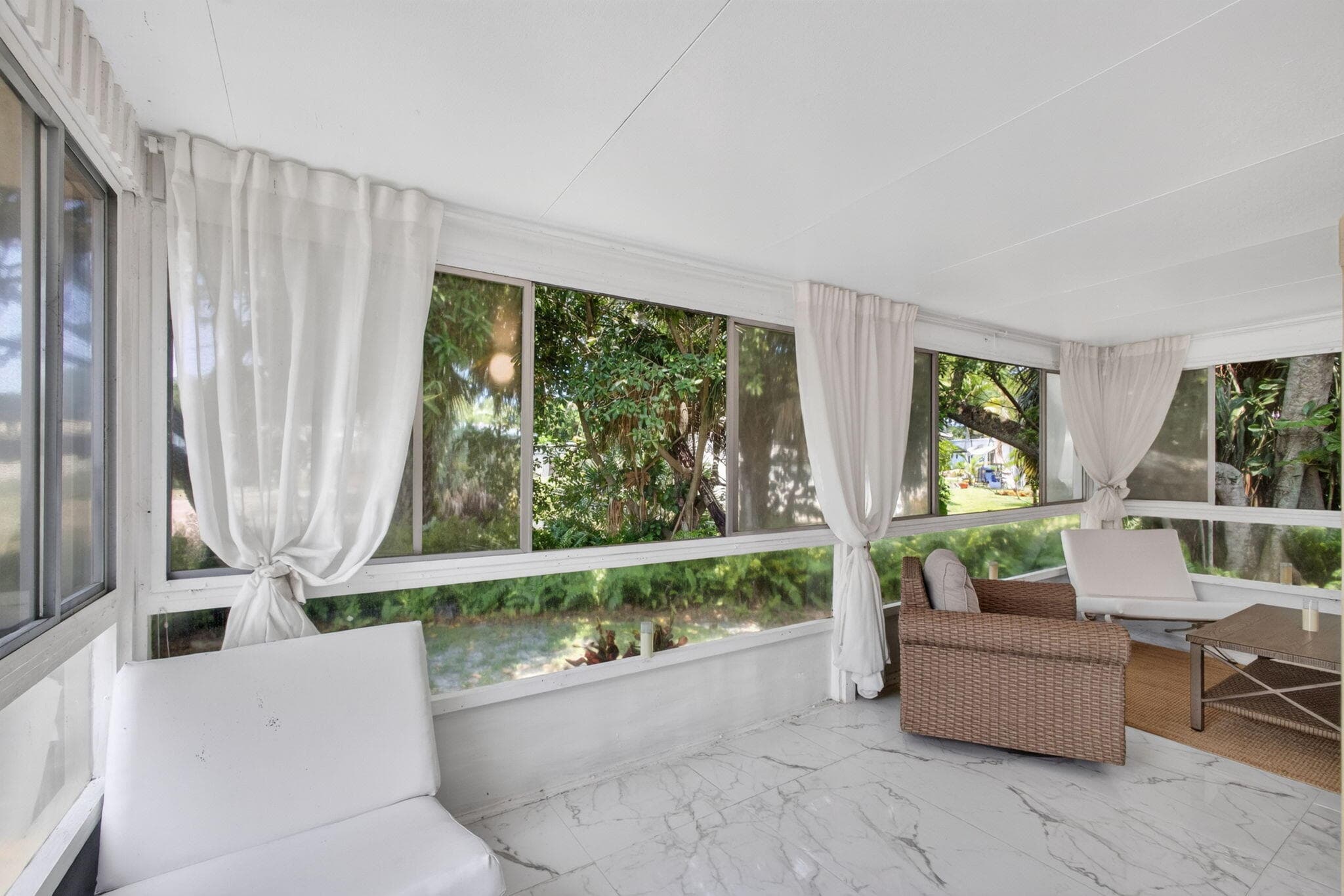 170 Maple Avenue W, Palm Beach Gardens, FL 33410 — photo 36 of 63
