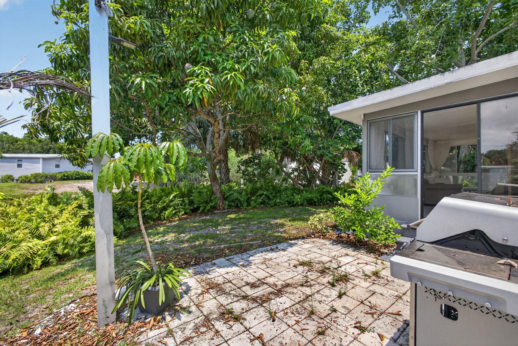 170 Maple Avenue W, Palm Beach Gardens, FL 33410 — photo 42 of 63