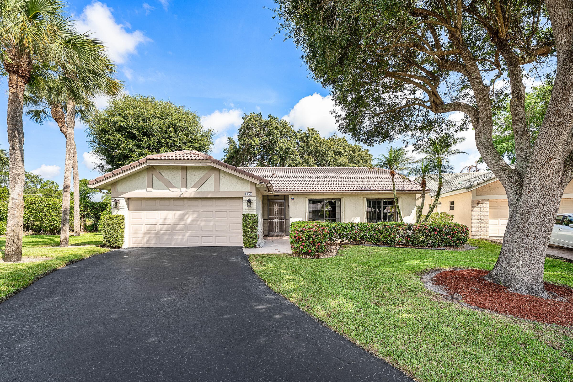 7852 Cloverfield Circle, Boca Raton, FL 33433 — photo