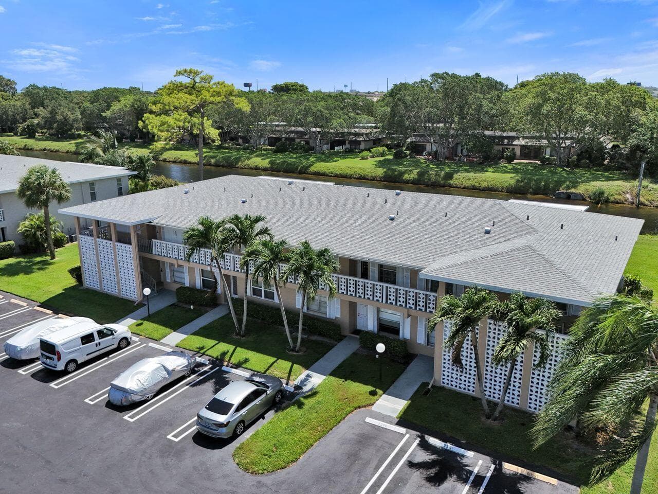 1050 Citrus Way 203, Delray Beach, FL 33445 — photo 4 of 51