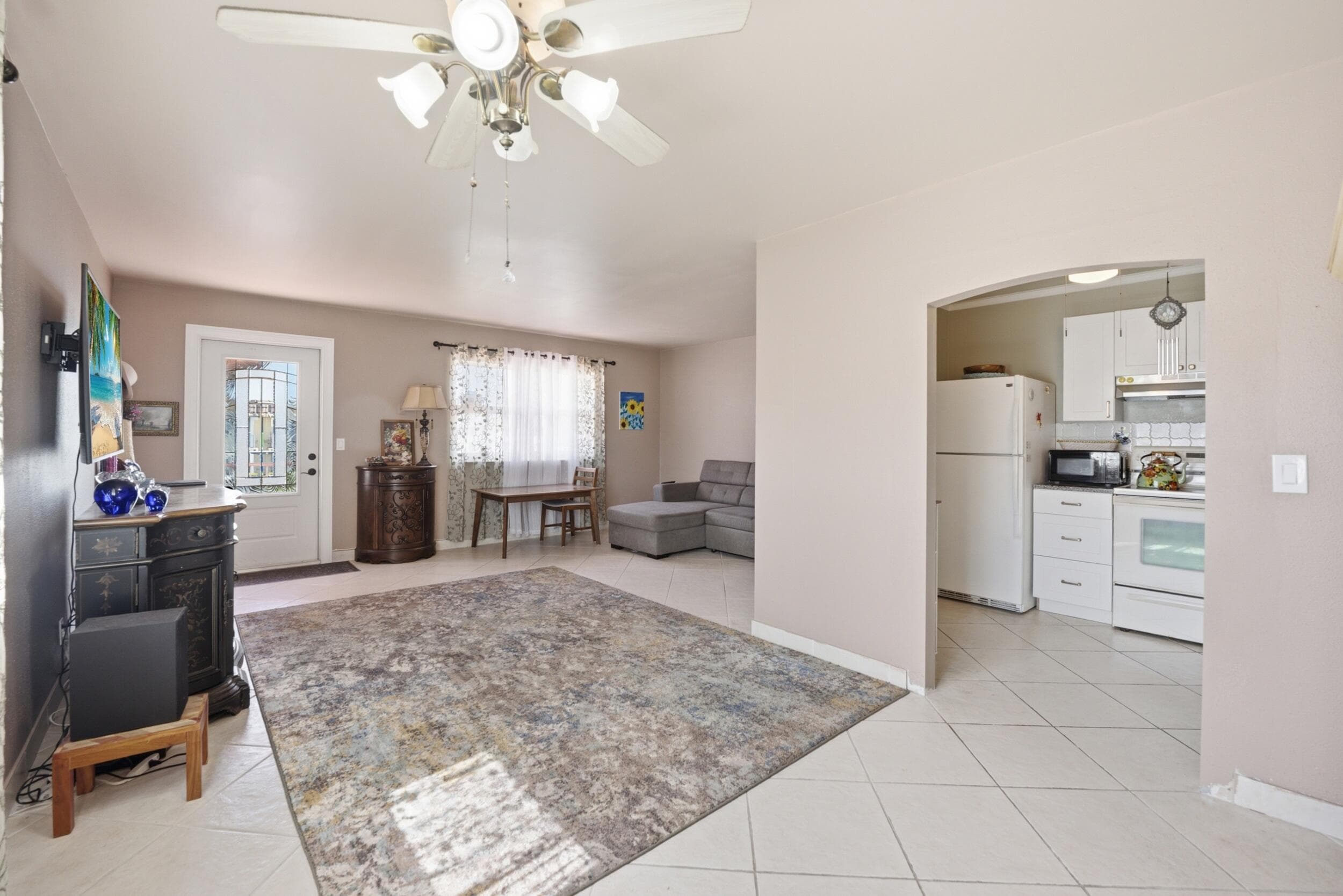 47 Saxony A, Delray Beach, FL 33446 — photo 4 of 62