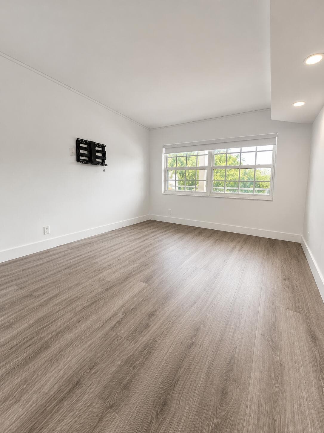 3930 Oaks Clubhouse Drive 303, Pompano Beach, FL 33069 — photo 15 of 19