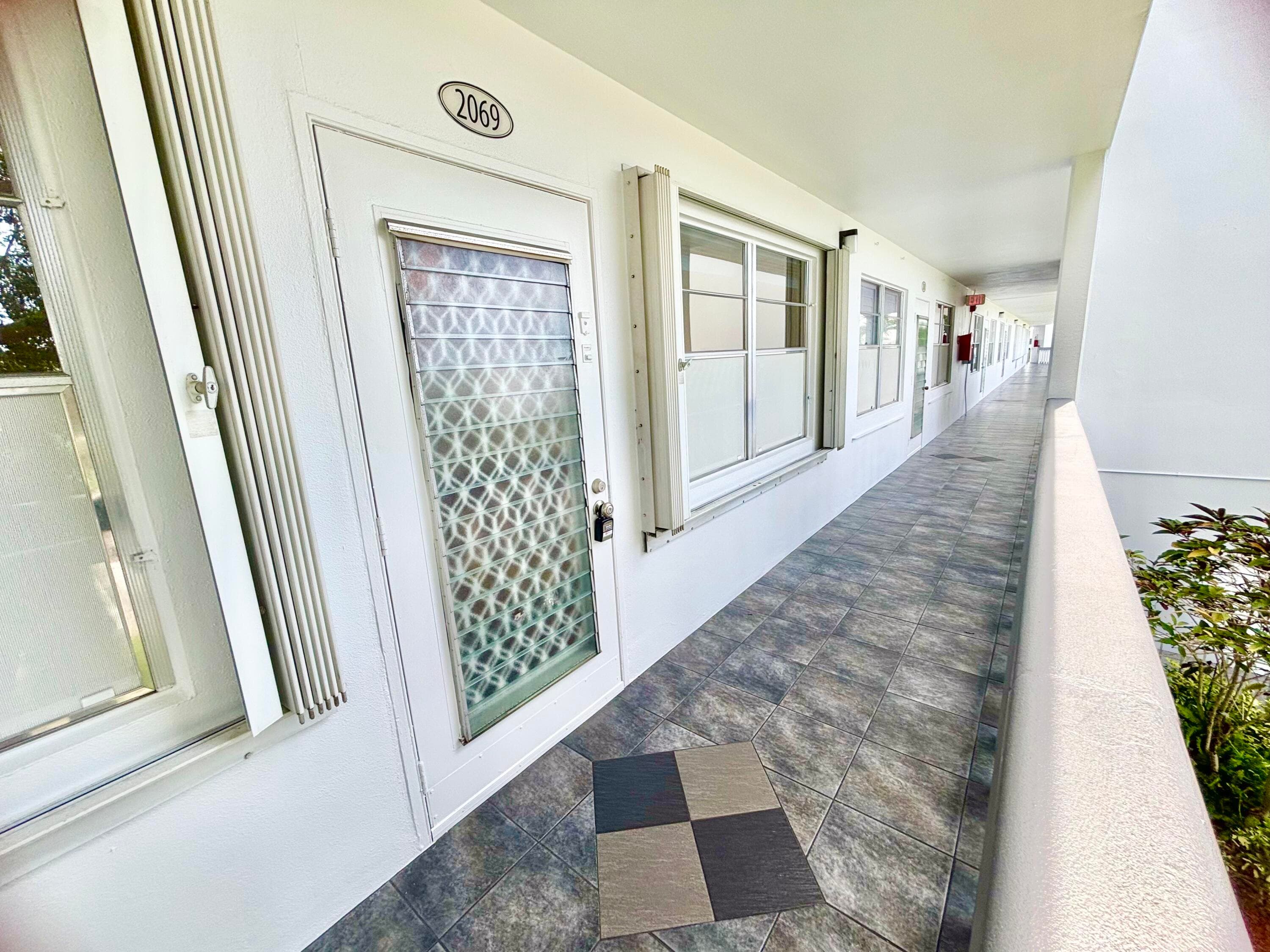 2069 Oakridge F Unit 2069, Deerfield Beach, FL 33442 — photo 16 of 64
