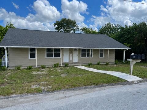 130 E Northside Drive, Lake Wales, FL 33853 — photo
