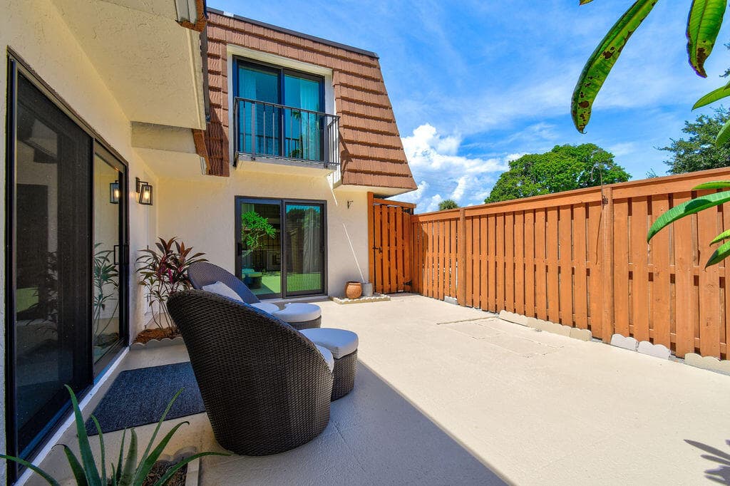 3900 SE County Line Road 22a, Jupiter, FL 33469 — photo 4 of 50