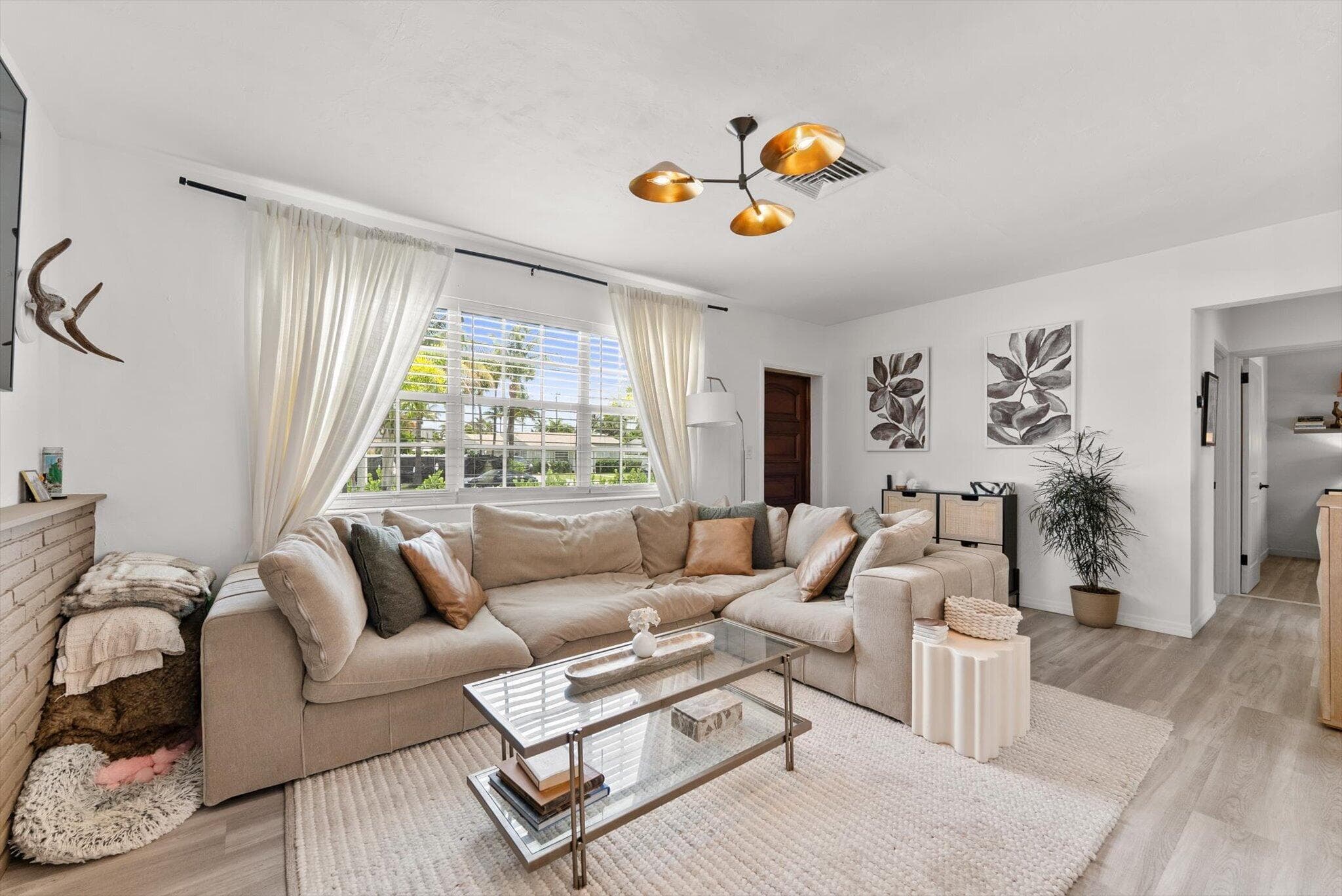 350 Forest Hill Boulevard, West Palm Beach, FL 33405 — photo 23 of 35