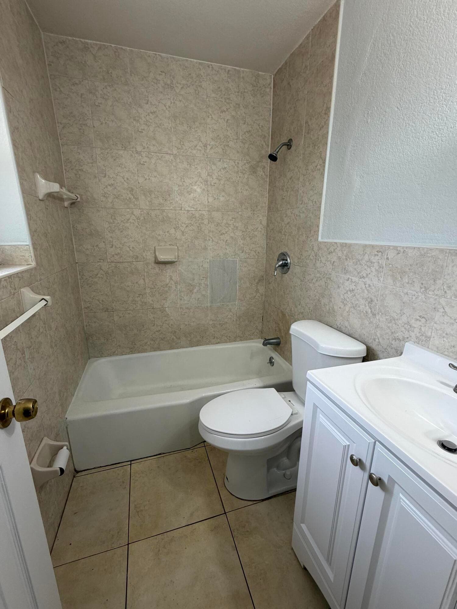 1643 NE 3rd Avenue, Delray Beach, FL 33444 — photo 9 of 13