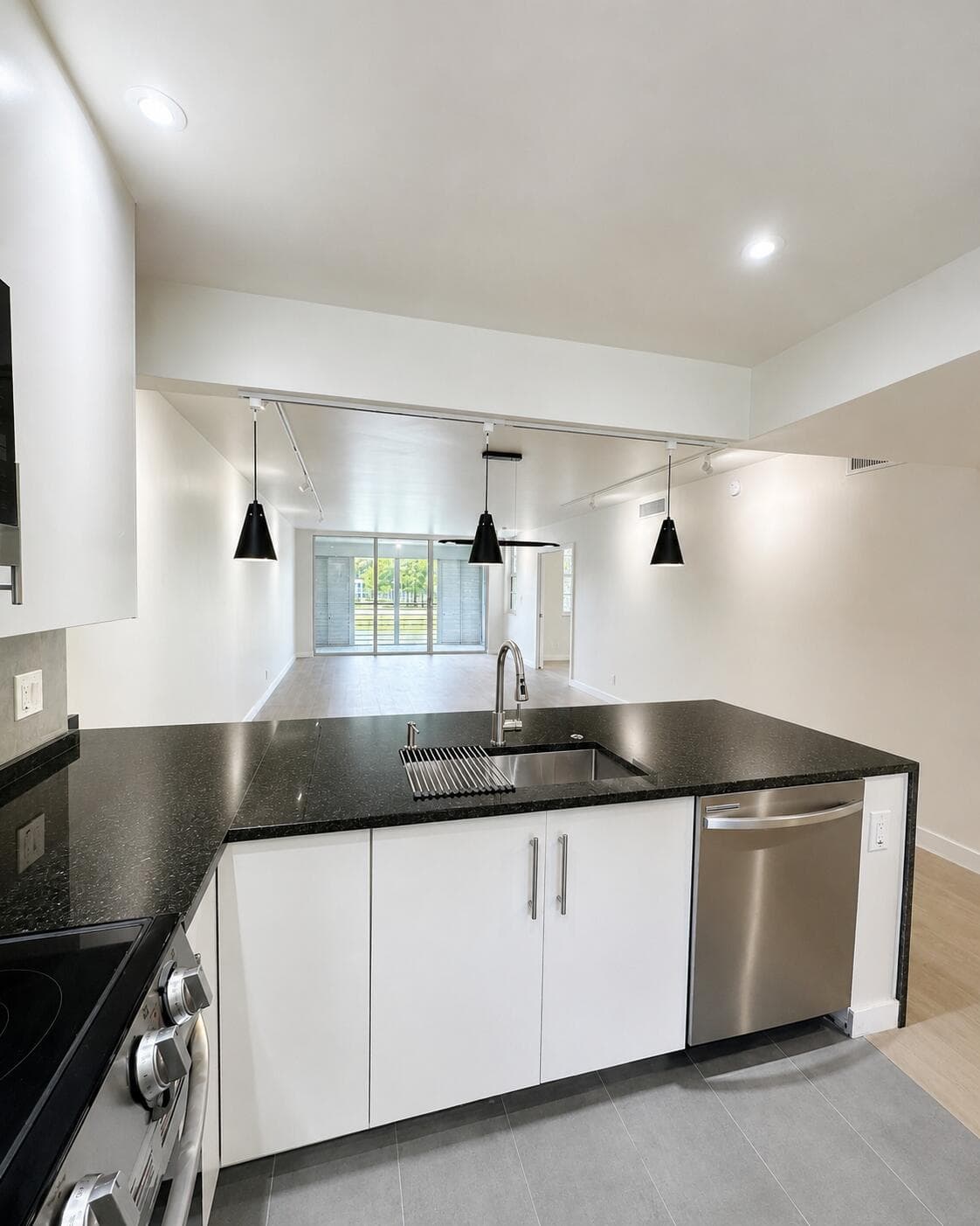 4030 W Palm Aire Drive 206, Pompano Beach, FL 33069 — photo 5 of 16