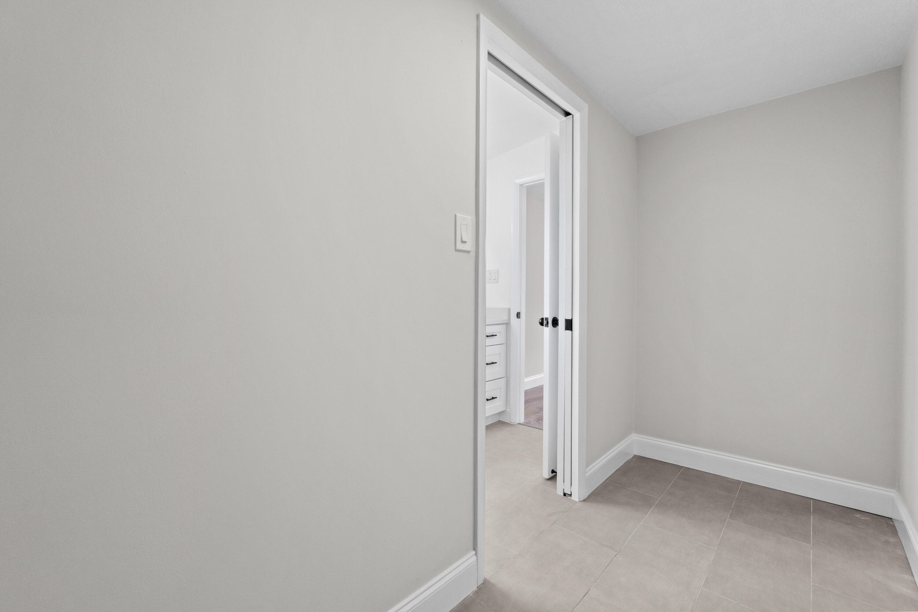 2415 Lewis, West Palm Beach, FL 33415 — photo 17 of 31