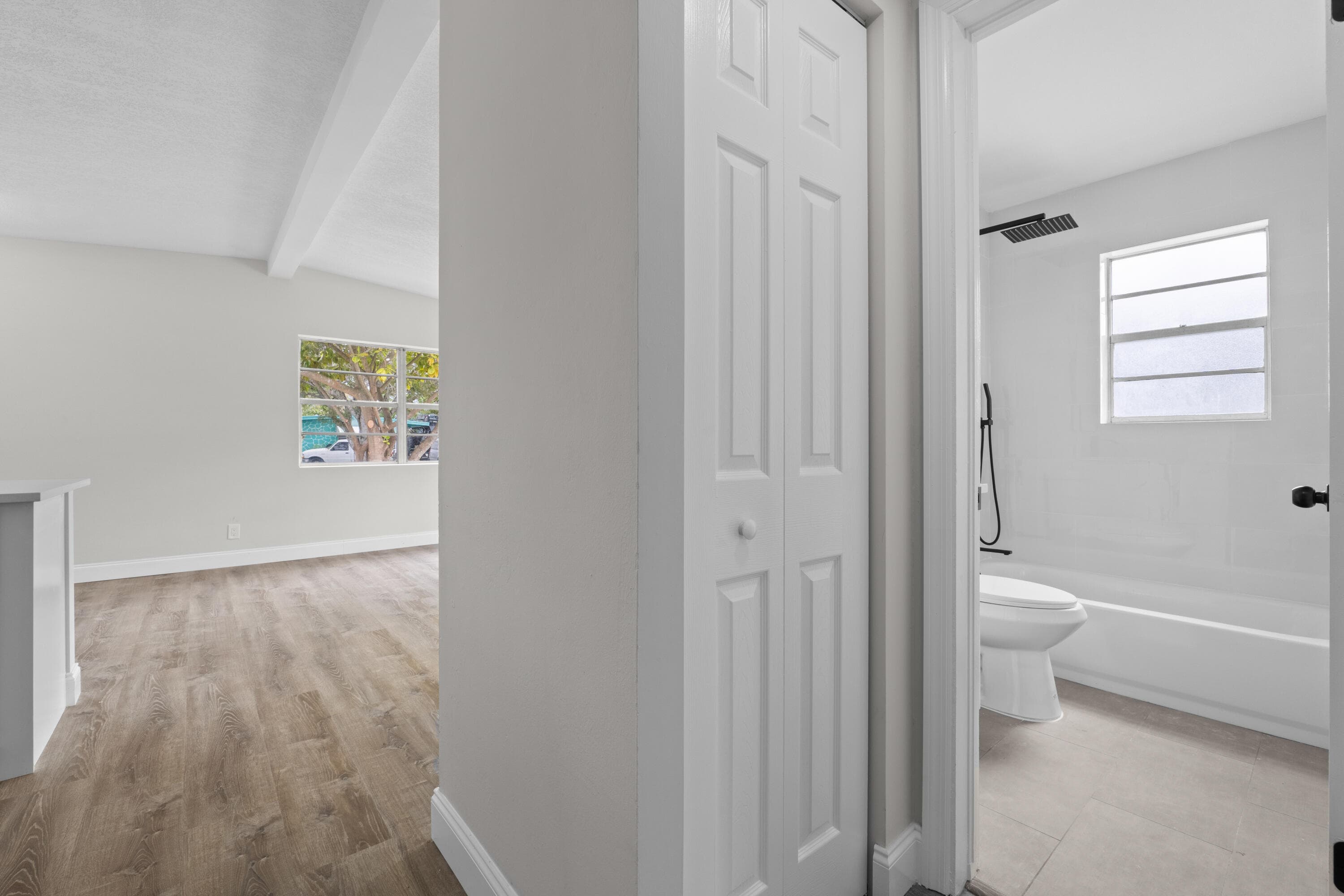 2415 Lewis, West Palm Beach, FL 33415 — photo 20 of 31