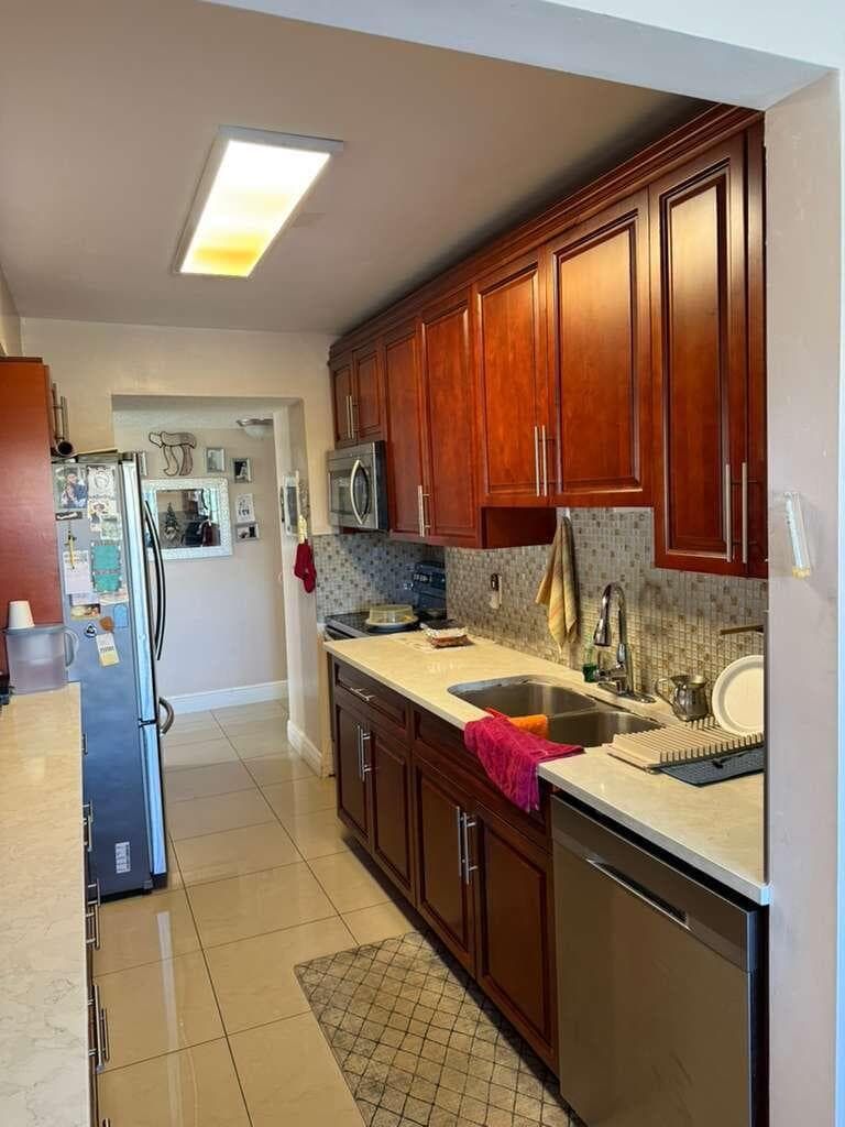 4164 Inverrary Drive 302, Lauderhill, FL 33319 — photo 5 of 34