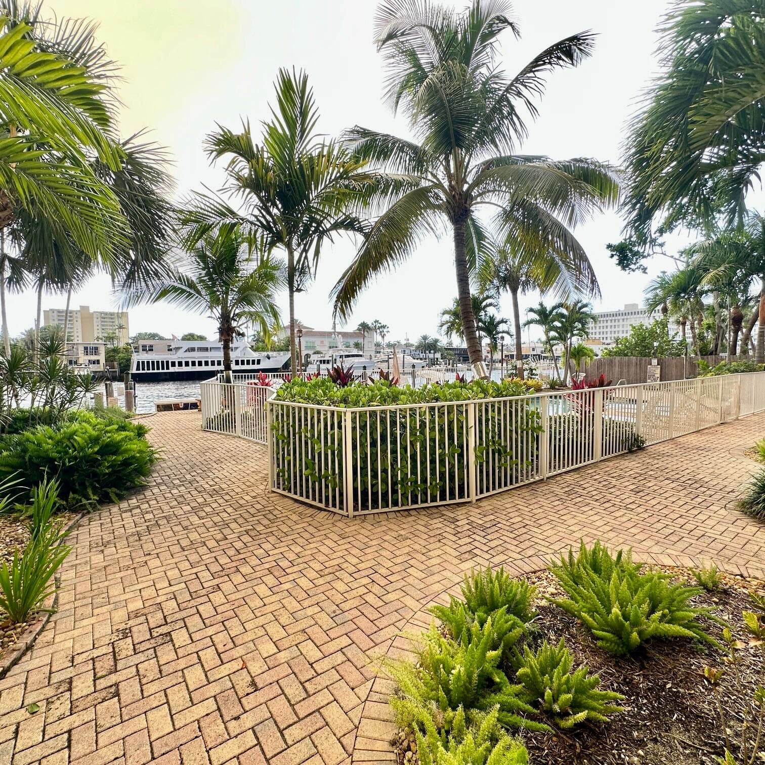 815 Middle River Drive 110, Fort Lauderdale, FL 33304 — photo 17 of 20