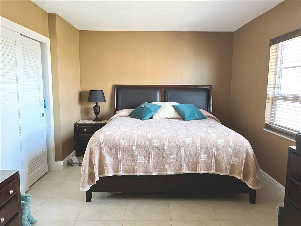6000 N Ocean Boulevard 10a, Lauderdale-By-The-Sea, FL 33308 — photo 8 of 15