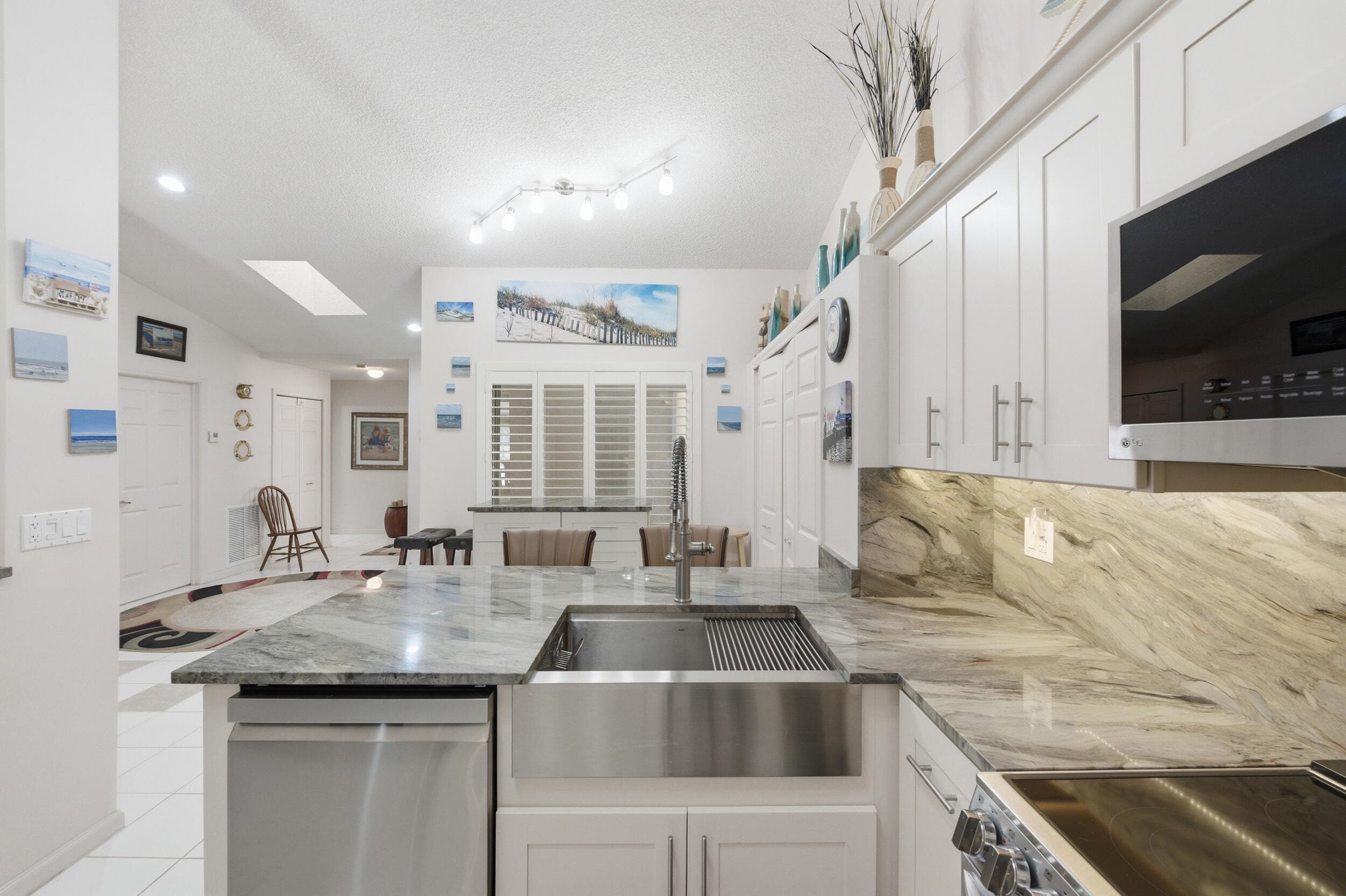 180 Par Drive, Royal Palm Beach, FL 33411 — photo 13 of 29