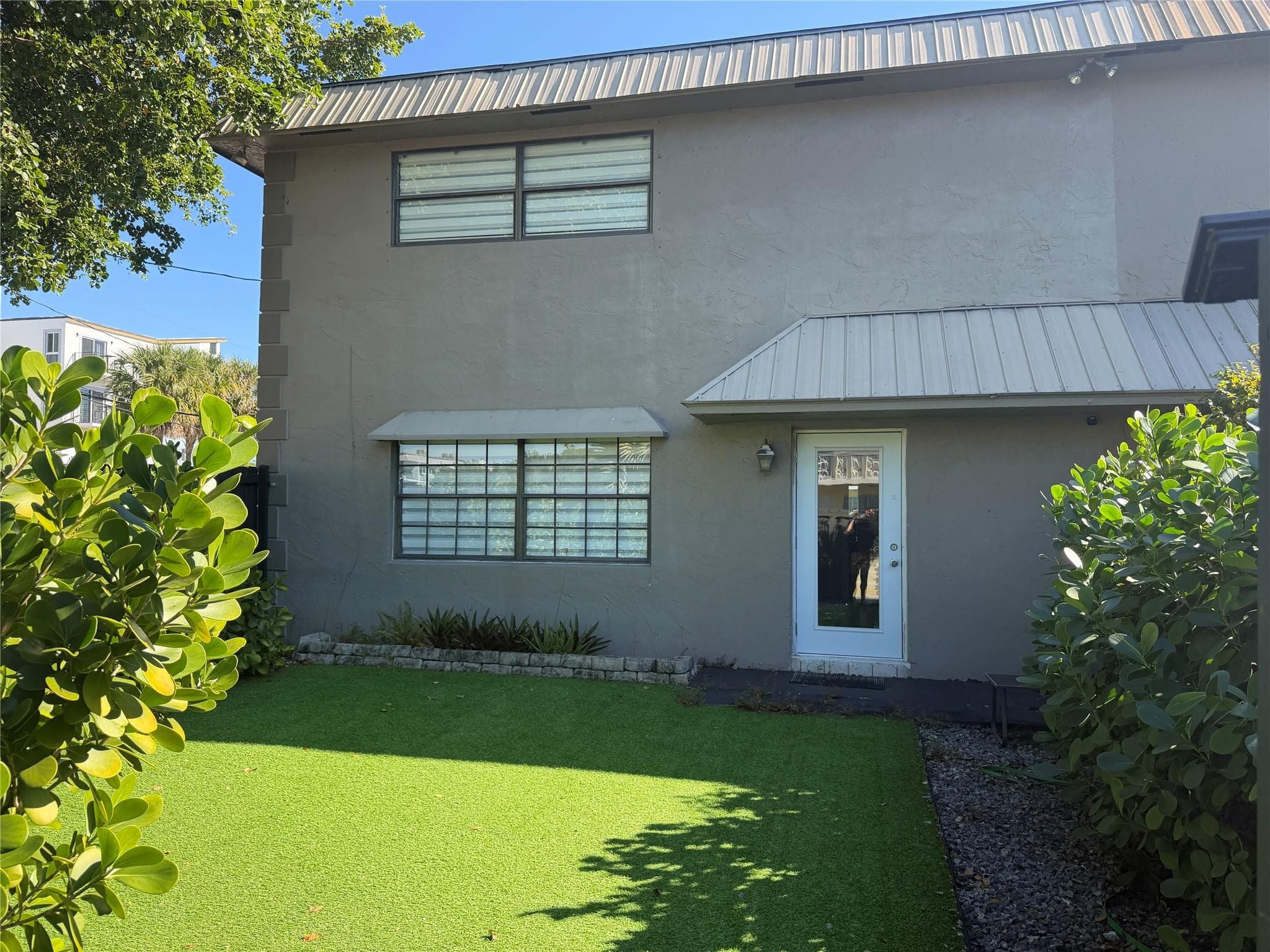 608 NE 29th Drive 1, Wilton Manors, FL 33334 — photo 4 of 27