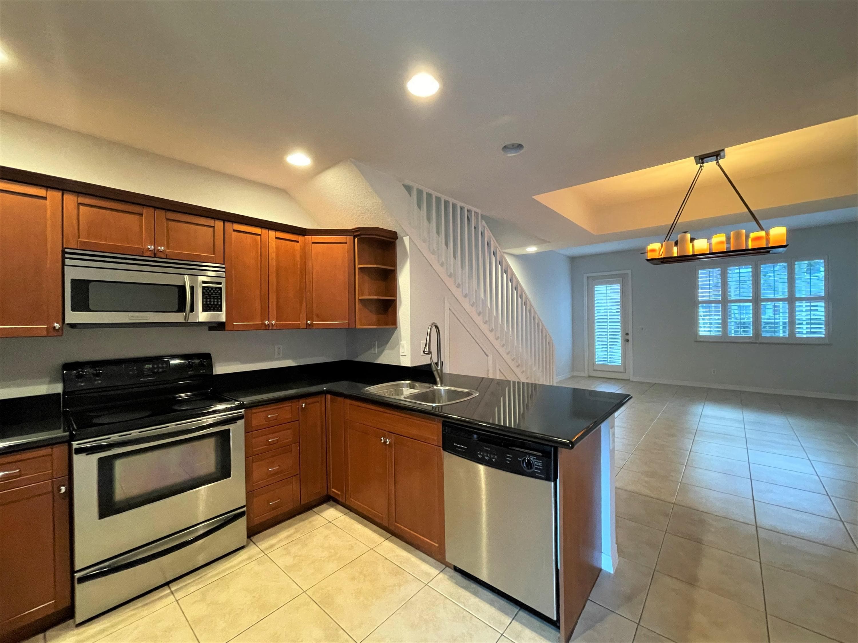 602 S Federal Highway 5, Lake Worth Beach, FL 33460 — photo 2 of 15