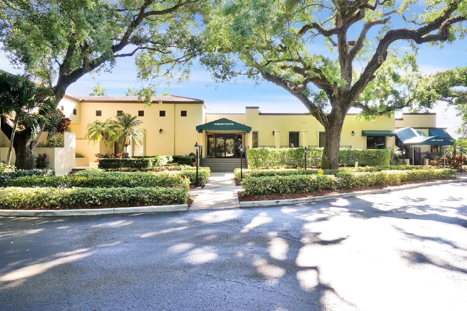 9230 Lagoon Place 110, Davie, FL 33324 — photo 25 of 40