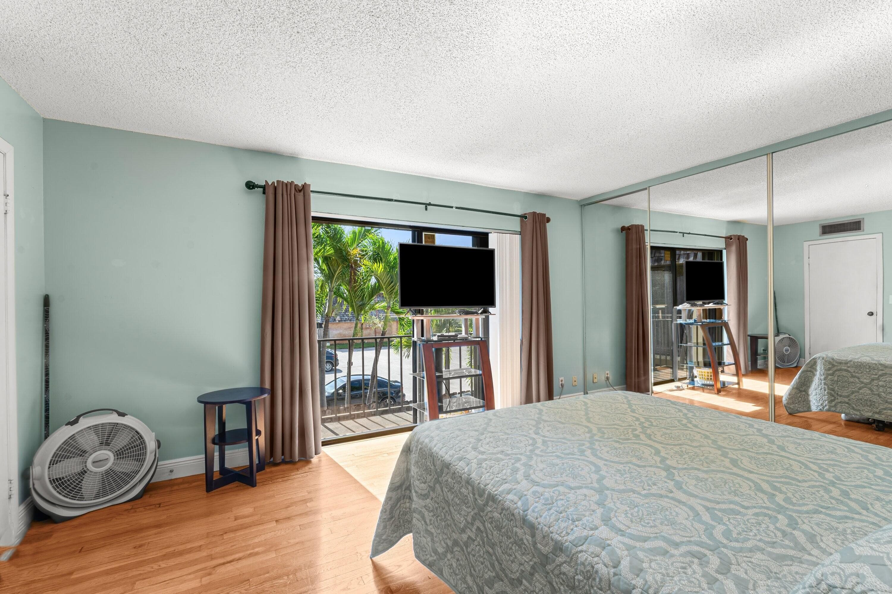 110 Lake Arbor Drive, Palm Springs, FL 33461 — photo 18 of 35