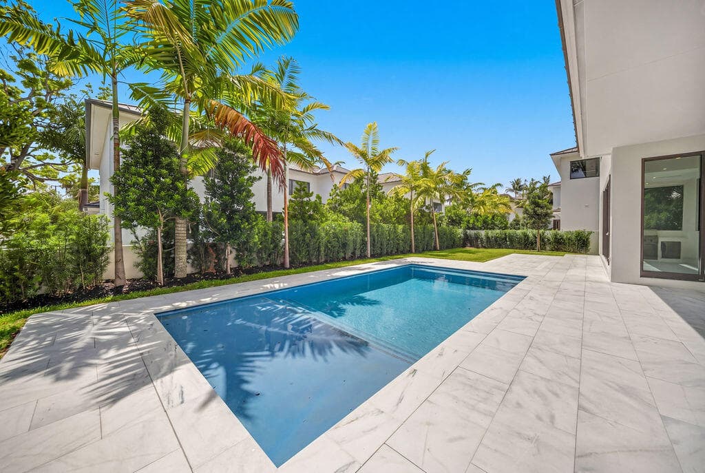 1550 Ponce De Leon Drive, Fort Lauderdale, FL 33316 — photo 10 of 81