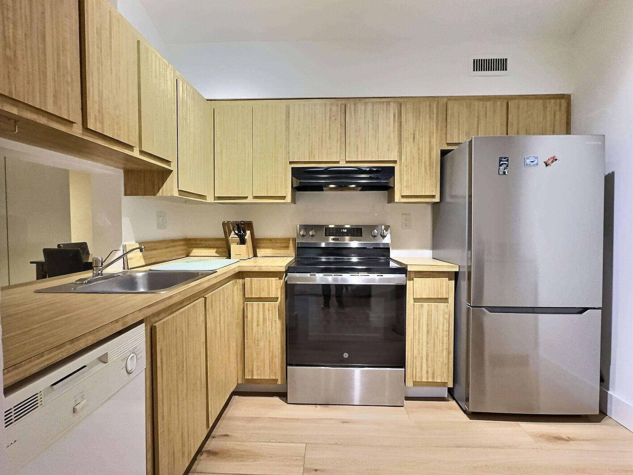 3017 N Oakland Forest Drive 308, Oakland Park, FL 33309 — photo 13 of 27