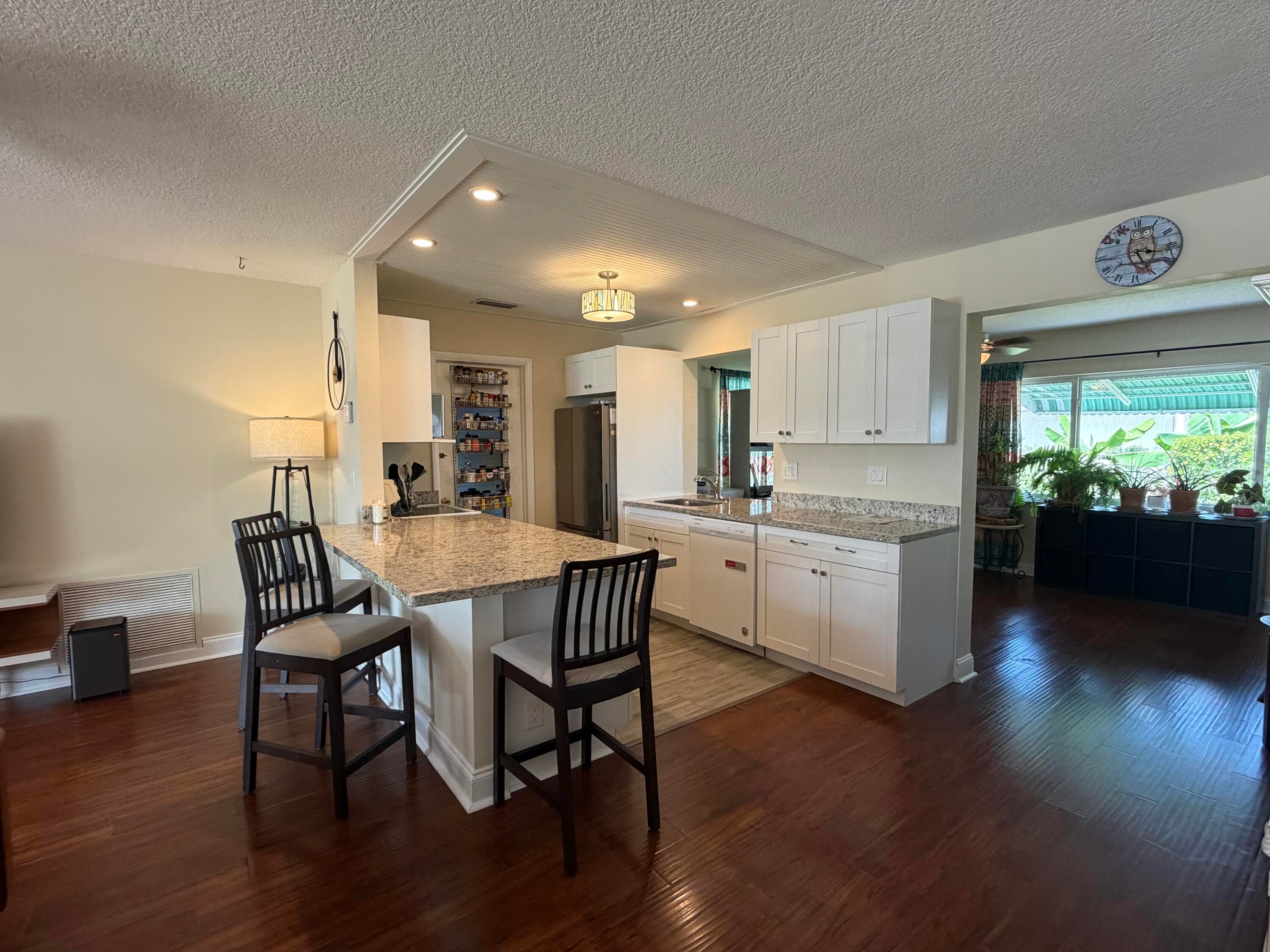 112 SW 9th Street, Boynton Beach, FL 33426 — photo 9 of 38