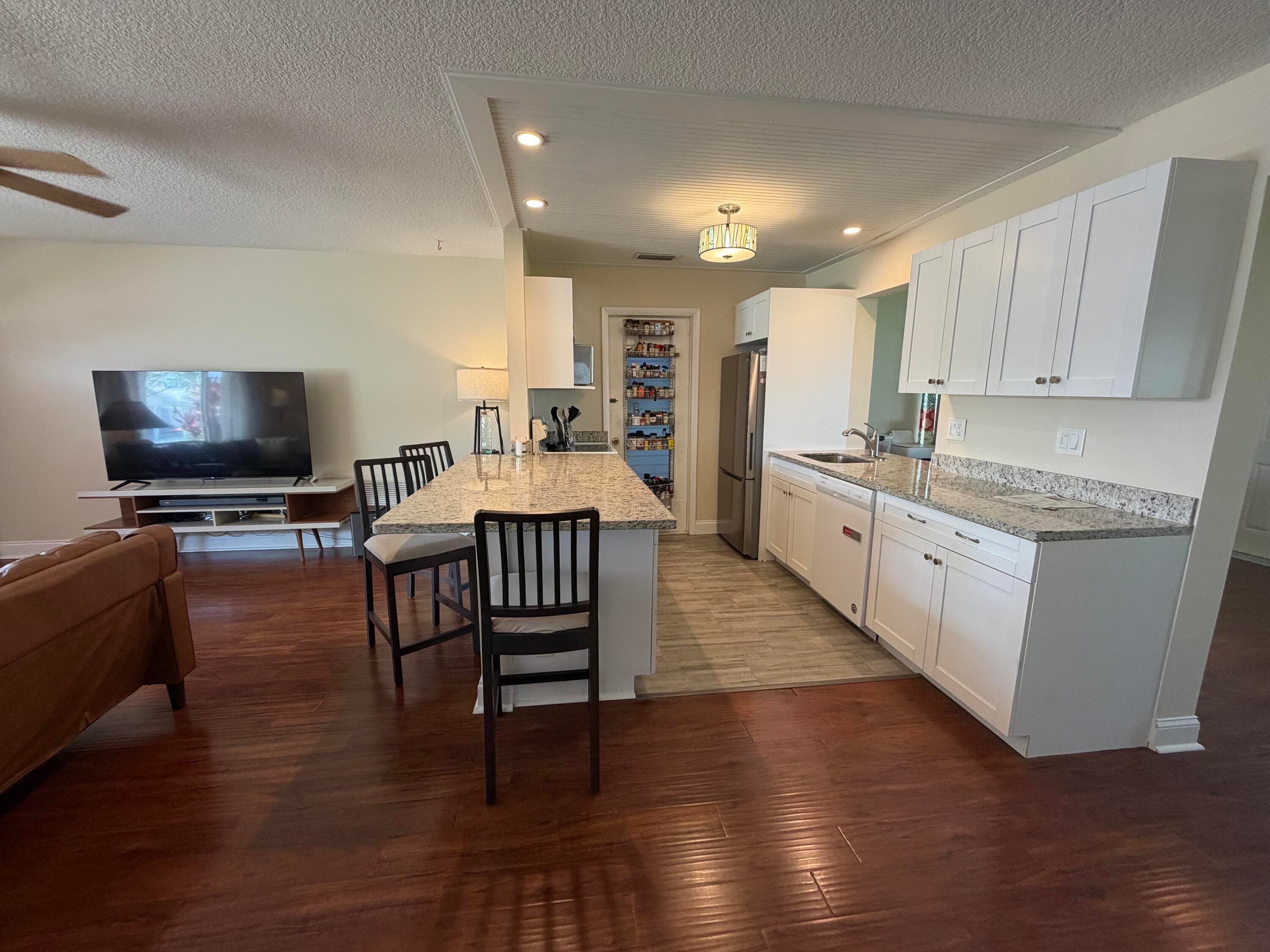 112 SW 9th Street, Boynton Beach, FL 33426 — photo 11 of 38