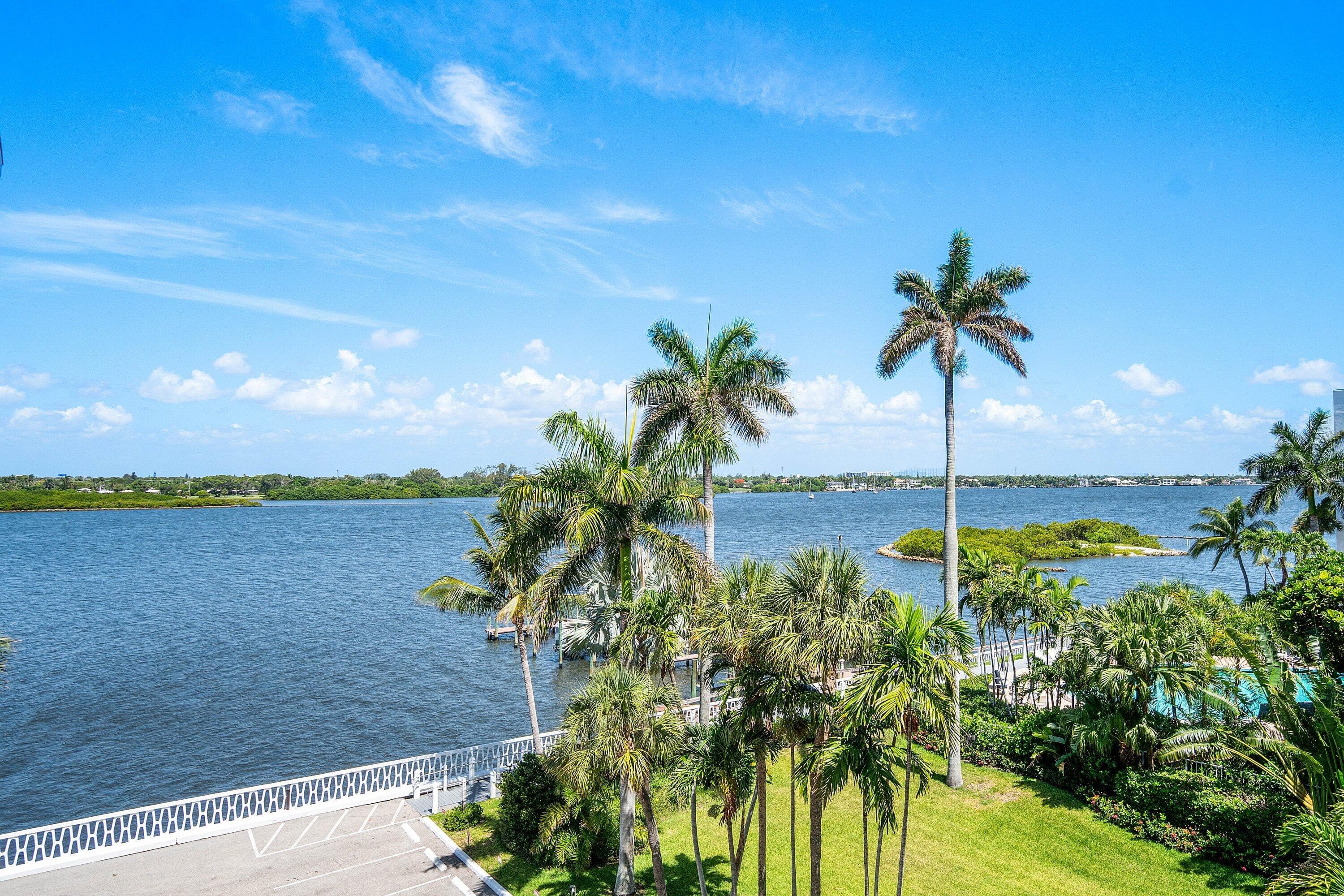2505 S Ocean Boulevard 515, Palm Beach, FL 33480 — photo 2 of 28