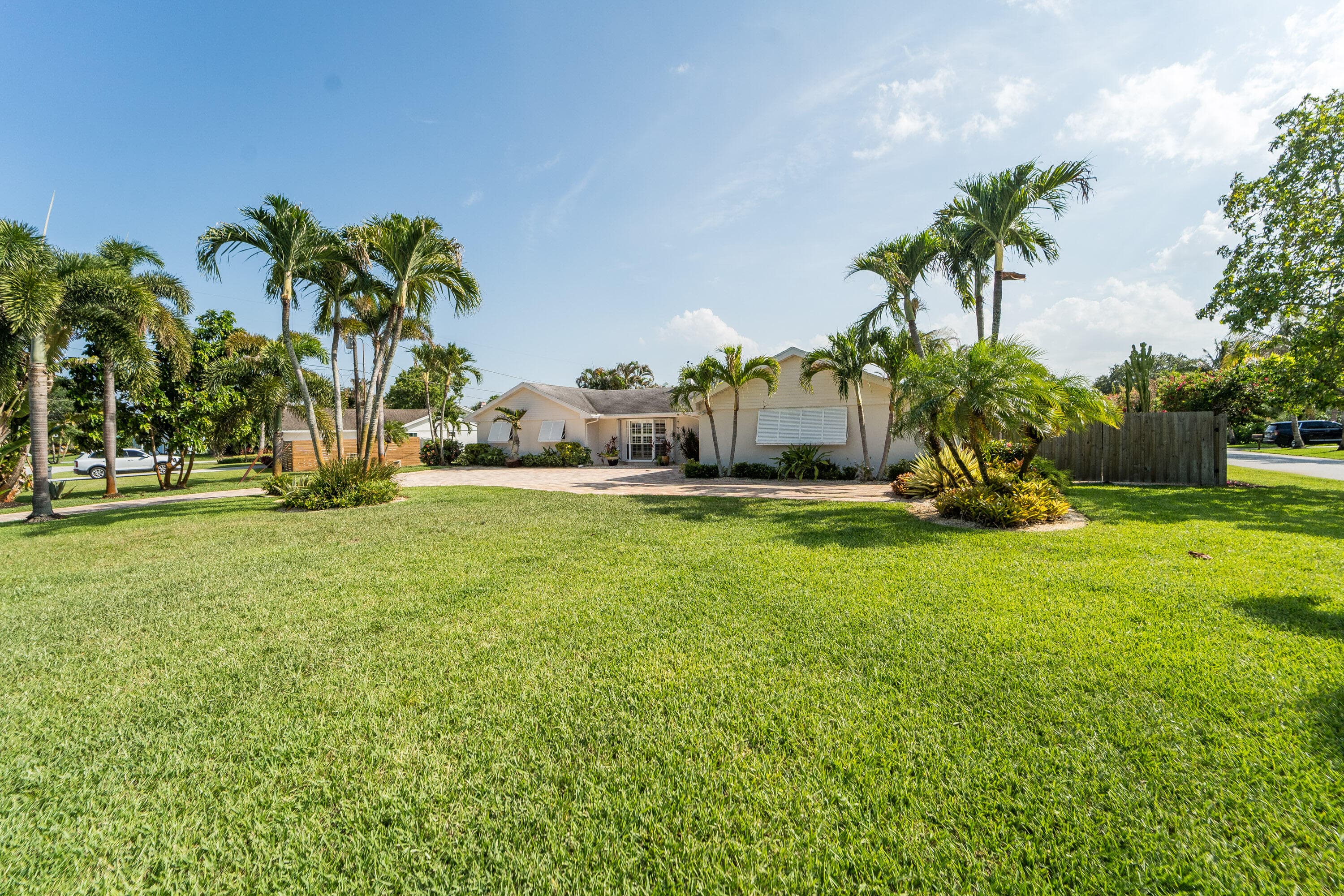 18 Saddleback Road, Tequesta, FL 33469 — photo 7 of 78