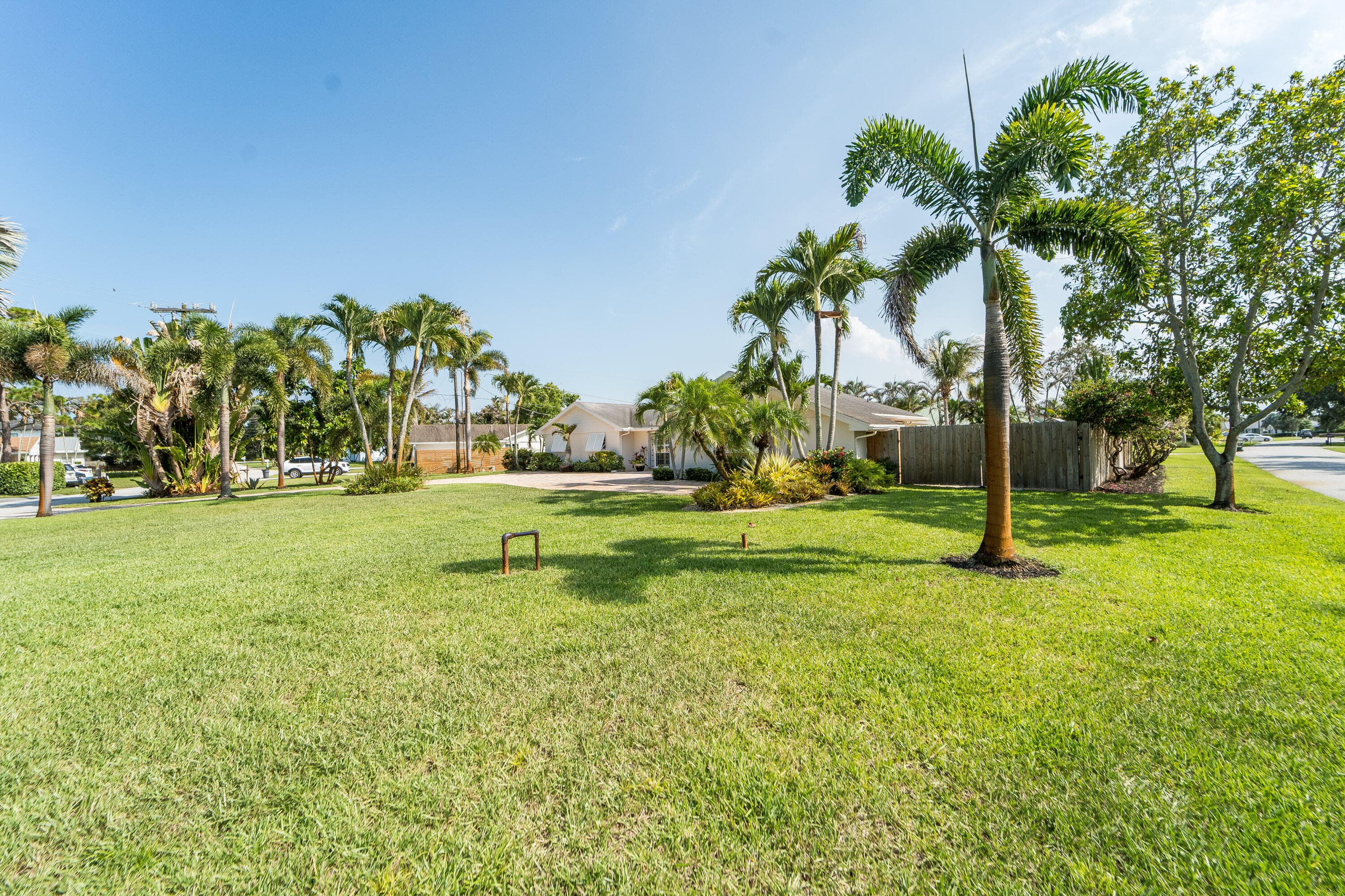 18 Saddleback Road, Tequesta, FL 33469 — photo 6 of 78