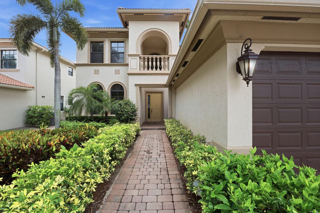 8105 Ferentino Pass, Delray Beach, FL 33446 — photo 5 of 47