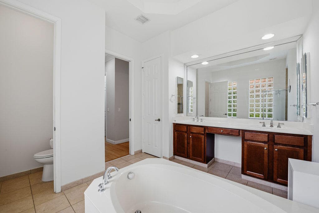 8105 Ferentino Pass, Delray Beach, FL 33446 — photo 16 of 47