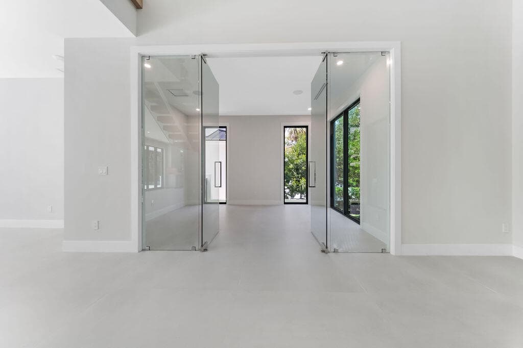 1550 Ponce De Leon Drive, Fort Lauderdale, FL 33316 — photo 30 of 81