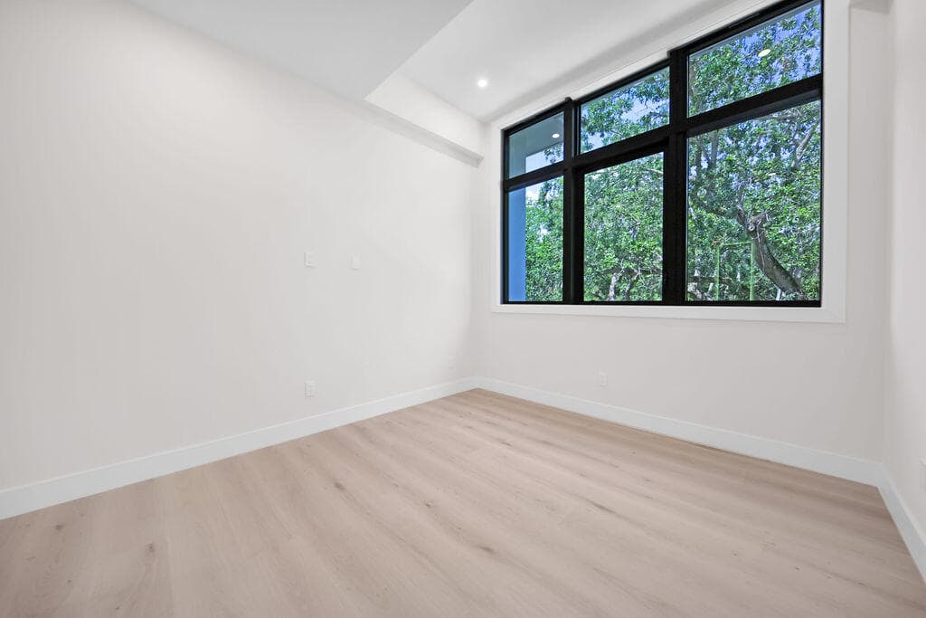1550 Ponce De Leon Drive, Fort Lauderdale, FL 33316 — photo 51 of 81