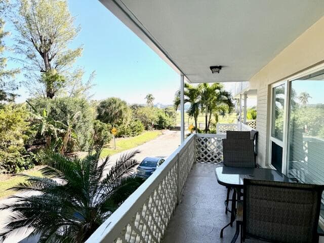 131 N Golfview Road 4, Lake Worth, FL 33460 — photo 4 of 14