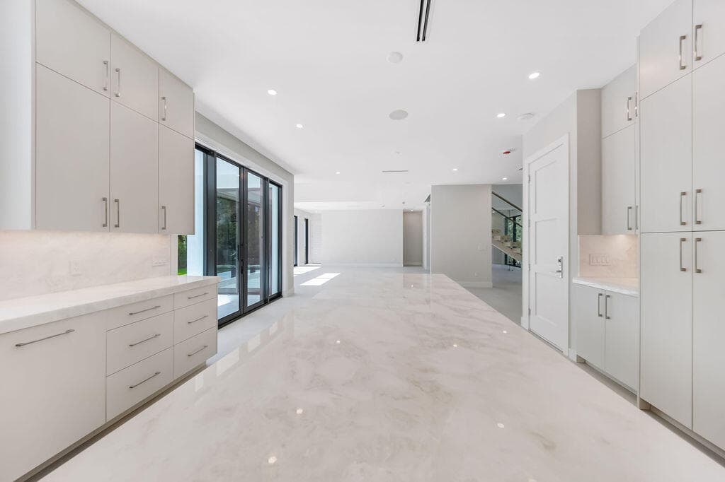 1550 Ponce De Leon Drive, Fort Lauderdale, FL 33316 — photo 17 of 81