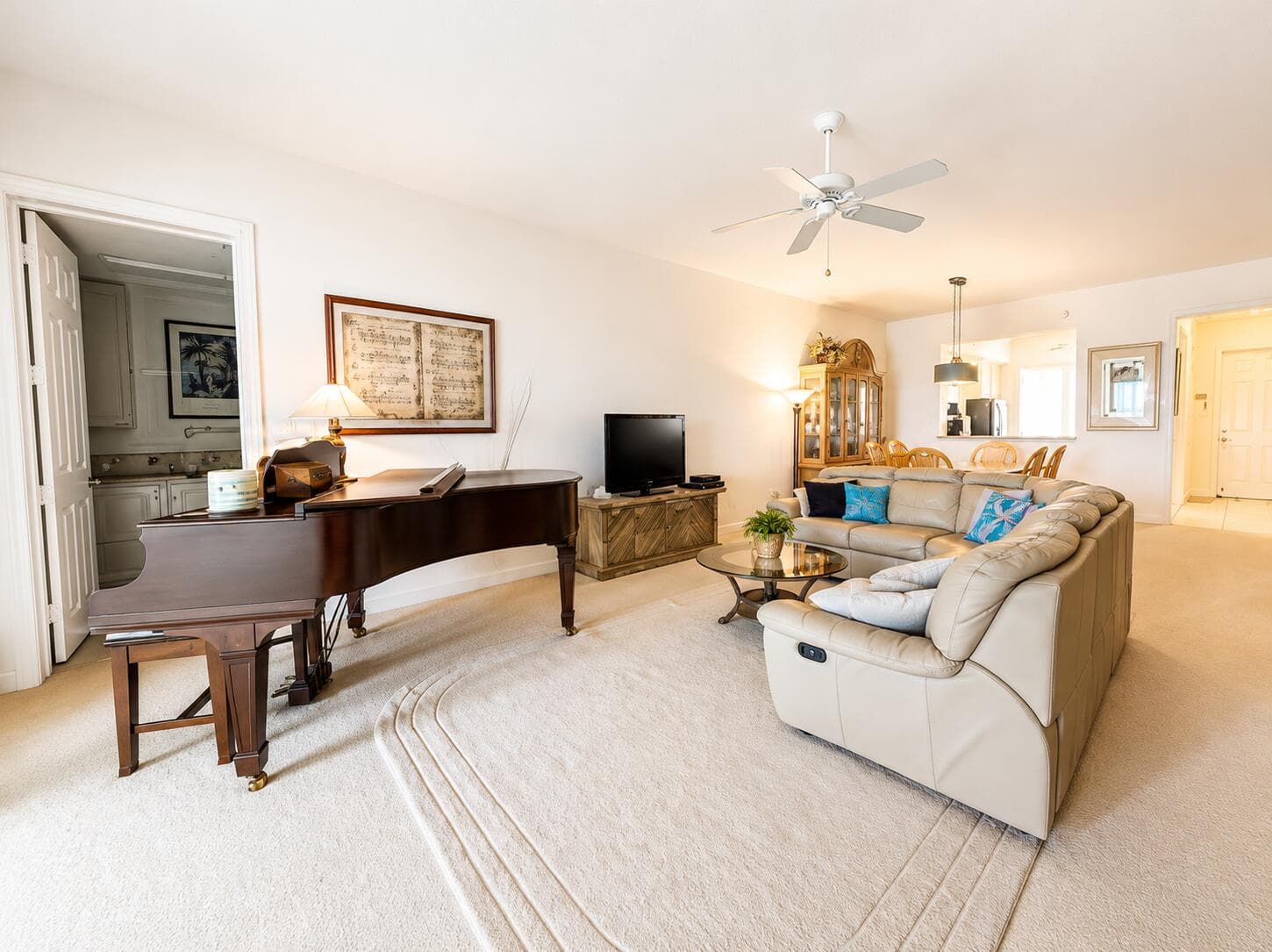 26 Harbour Isle Drive W 303, Fort Pierce, FL 34949 — photo 3 of 8