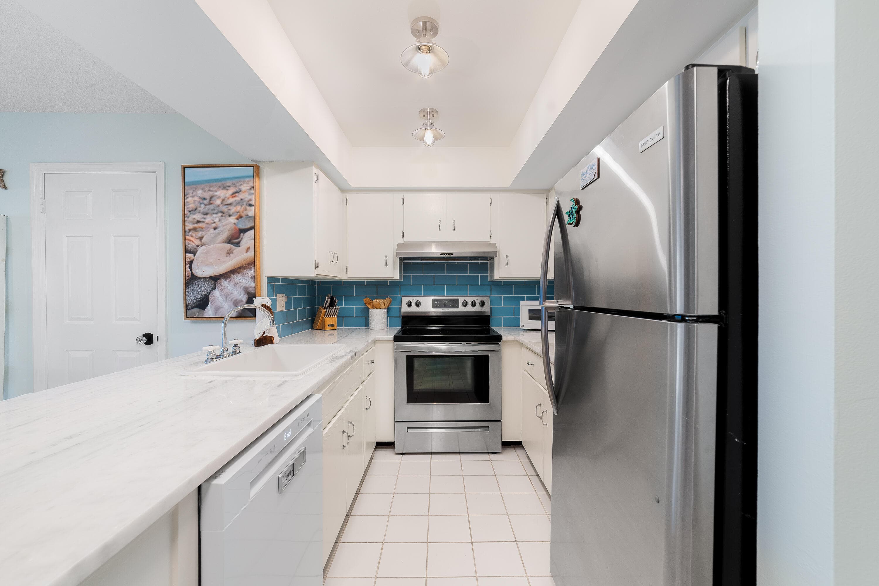 839 Camelia Lane 8, Vero Beach, FL 32963 — photo 8 of 42