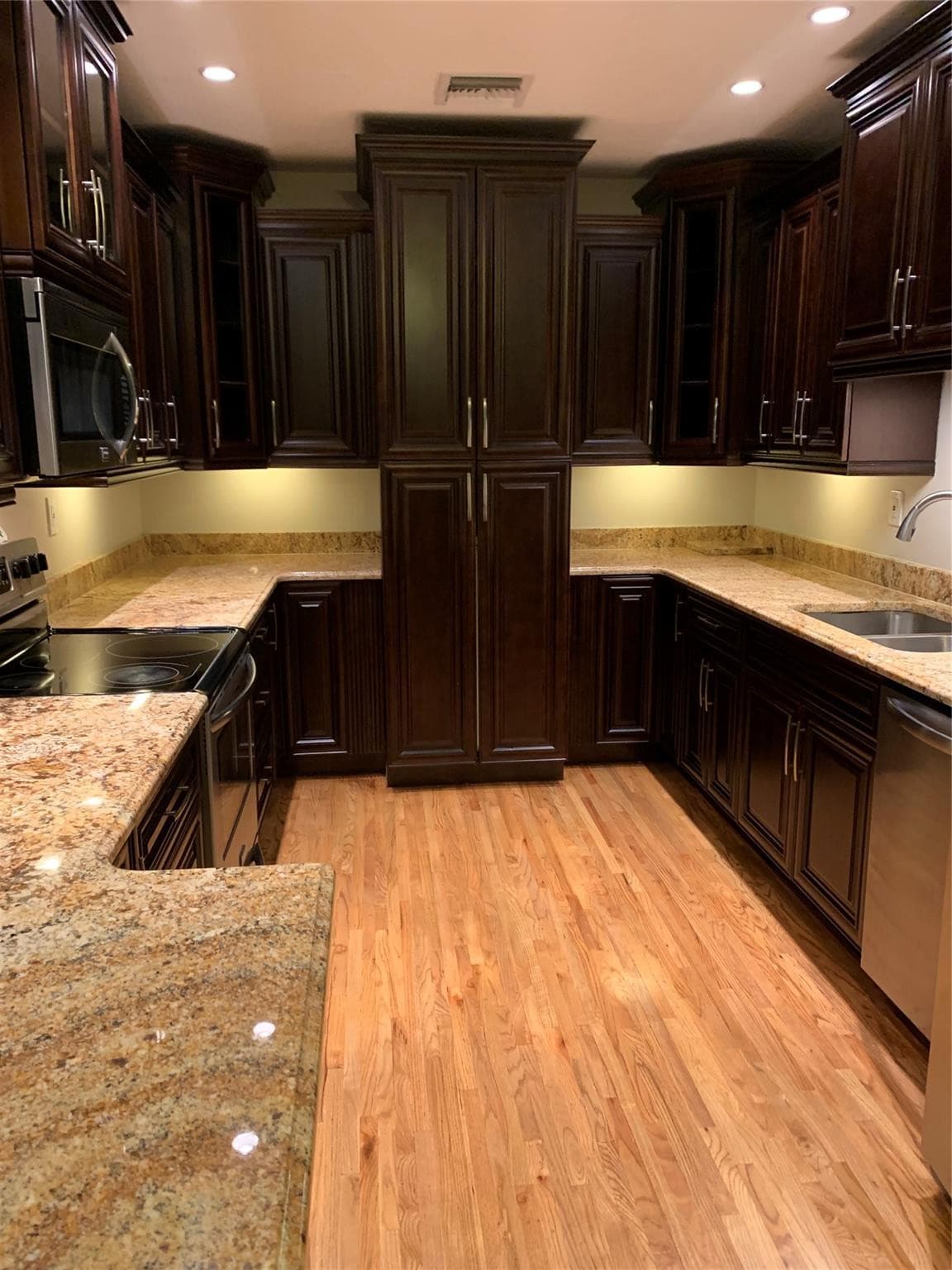 2910 SW 103rd Place, Miami, FL 33165 — photo 2 of 12