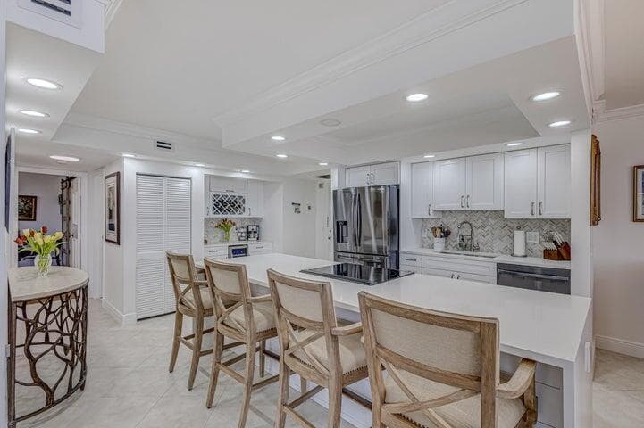 5440 N Ocean Drive 1502, Singer Island, FL 33404 — photo 6 of 35